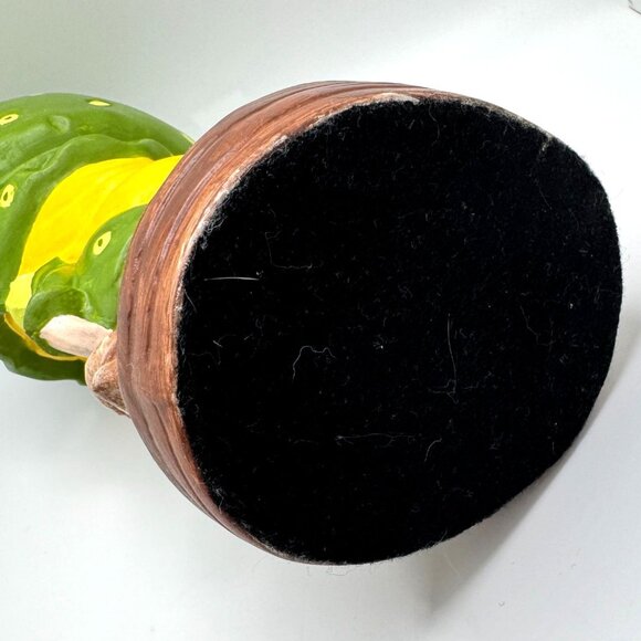 Vtg 1970s Ceramic Girl Bonnet Figurine Hand Painted Polka Dot Dress Flower Bag - Picture 6 of 9